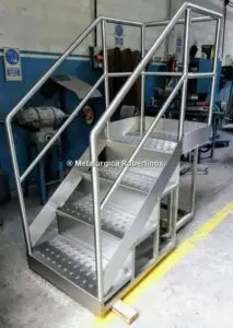 escalera-movil-acero-inoxidable