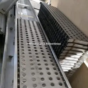 rejillas-y-canaletas-de-acero-inoxidable